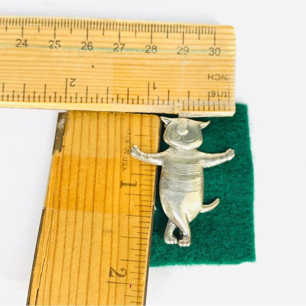 EMAN GOVEY Sterling Silver 925 Wimsical Etched Dancing Cat Kitty Brooch Pin Gift - Picture 8 of 9